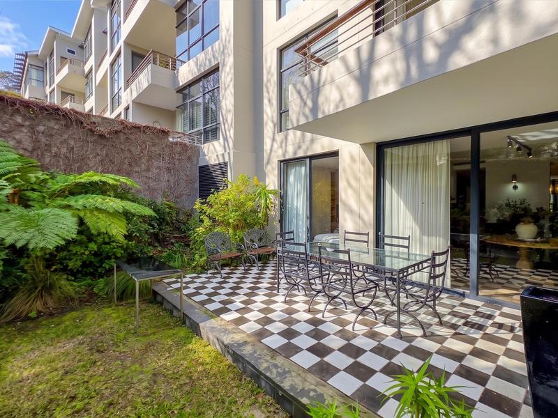 2 Bedroom Property for Sale in Camps Bay Western Cape